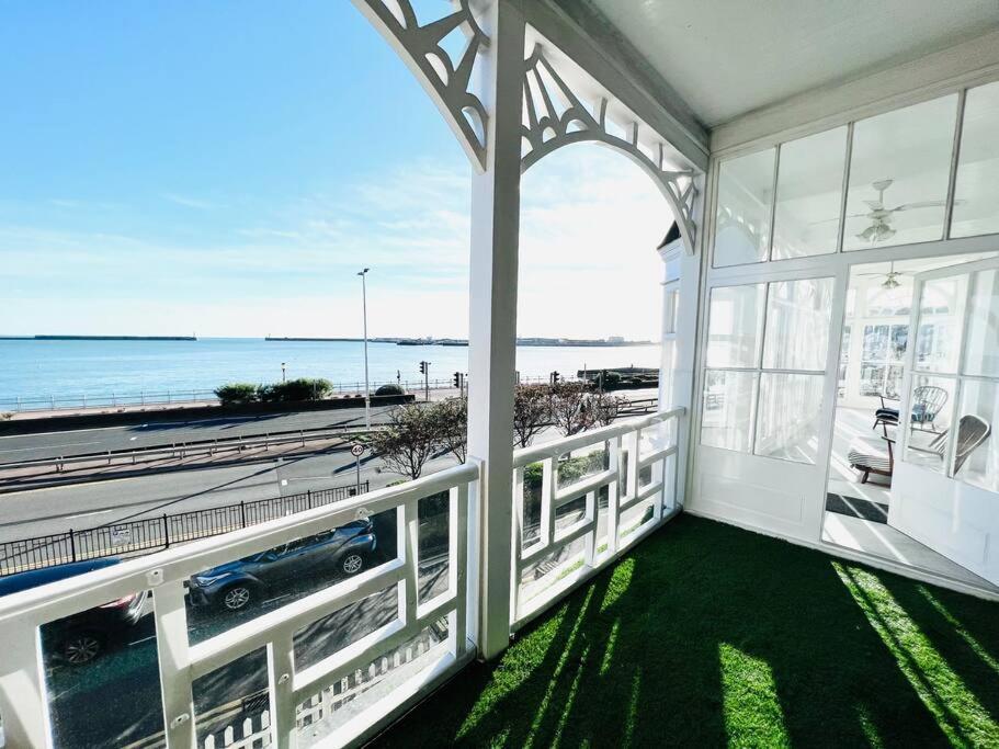 Flat 4 Marine Parade House, 1 East Cliff- Next To Dover Port, White Cliffs, Beach, Castle Εξωτερικό φωτογραφία