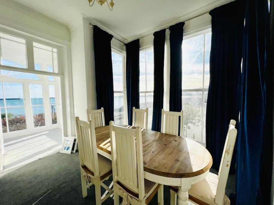 Flat 4 Marine Parade House, 1 East Cliff- Next To Dover Port, White Cliffs, Beach, Castle Εξωτερικό φωτογραφία