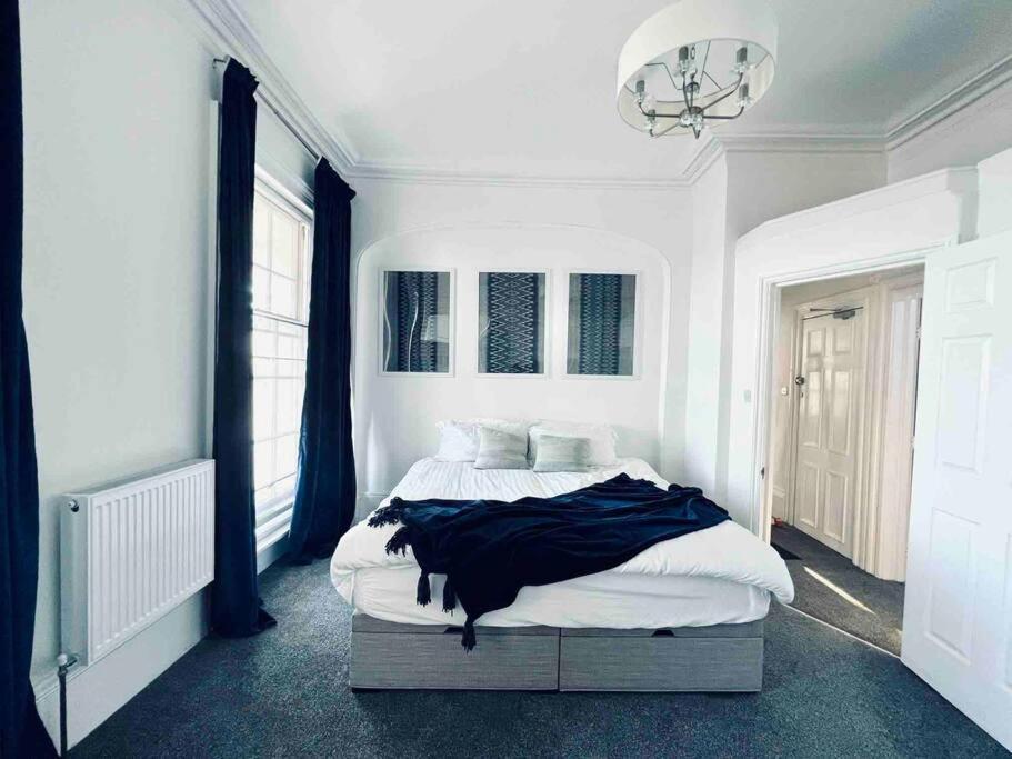 Flat 4 Marine Parade House, 1 East Cliff- Next To Dover Port, White Cliffs, Beach, Castle Εξωτερικό φωτογραφία